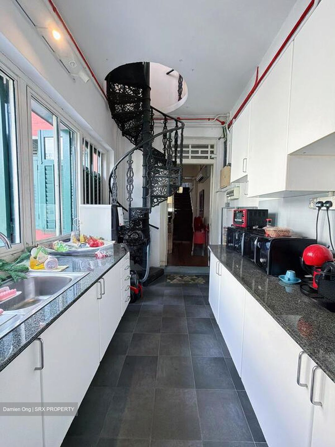 Banda Street (D1), Office #522467891